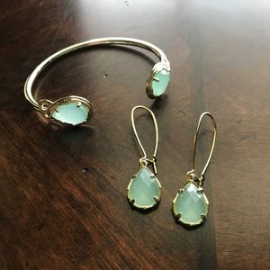 Kendra Scott bracelet and earring set